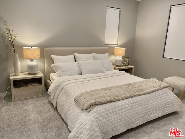 Building Photo - 713 Daniel Freeman Cir