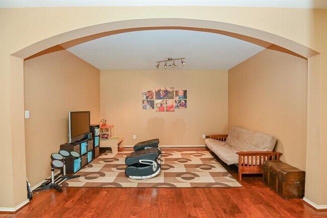 Building Photo - 4903 Lake Gladewater Ct