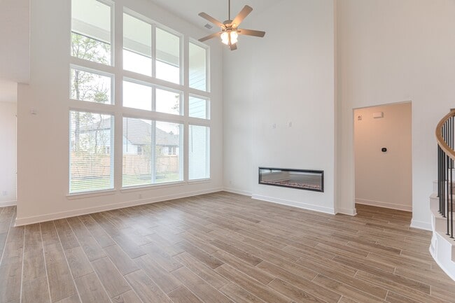 Building Photo - 215 Warbler Song Dr