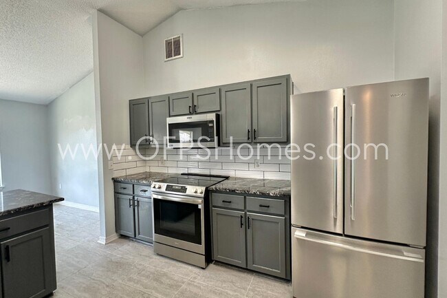 Building Photo - 105 Forge Dr