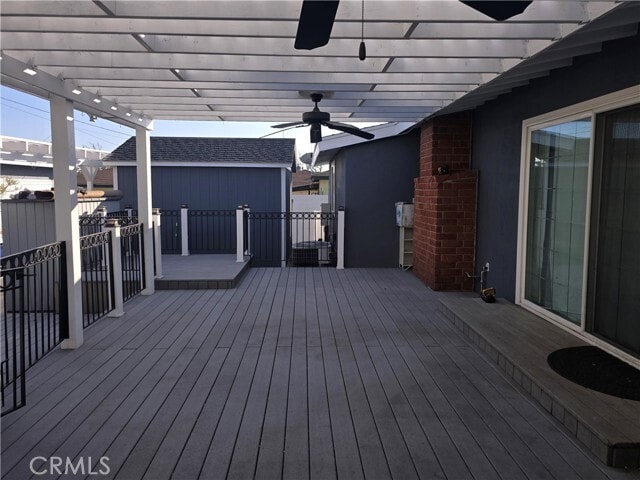 Building Photo - 896 Altura Way