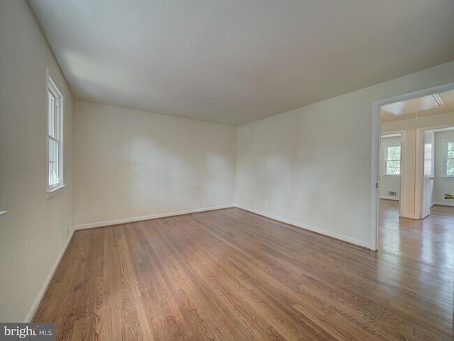 Building Photo - 13186 Putnam Cir