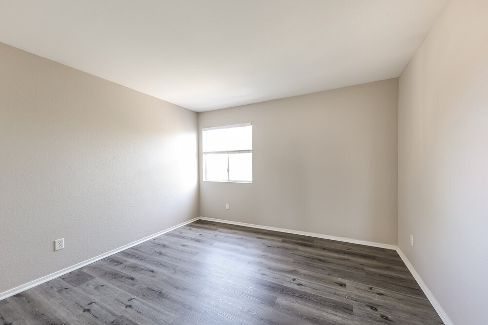 Building Photo - 11322 W Loren Ln