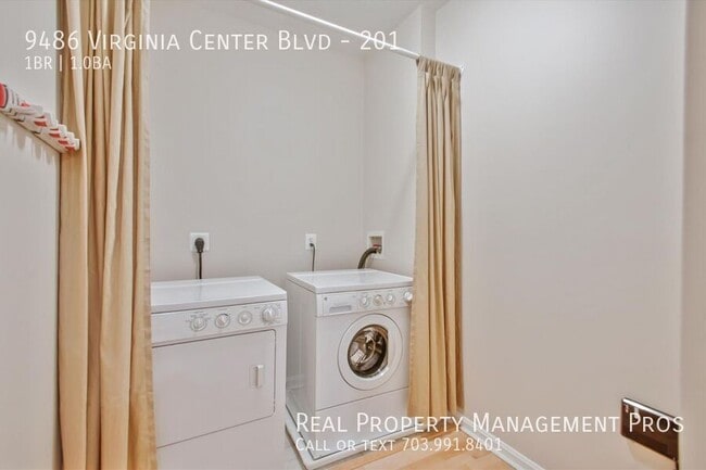 Building Photo - 9486 Virginia Center Blvd