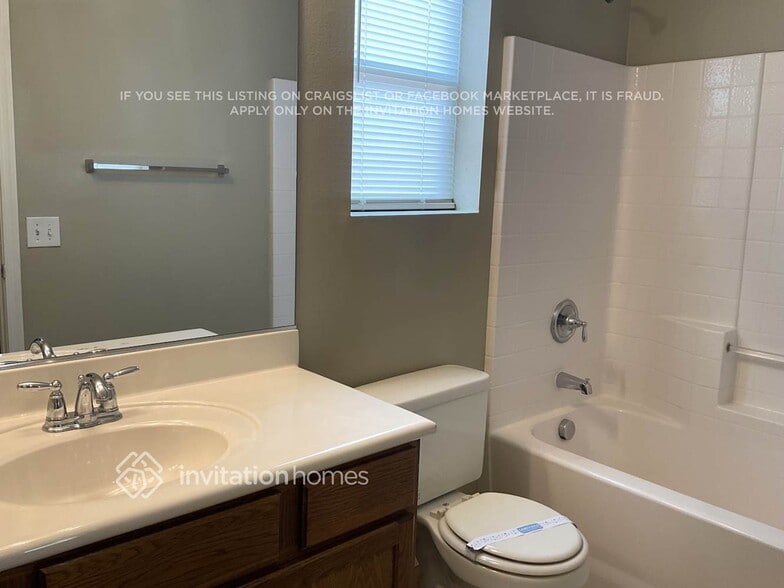 Building Photo - 8019 Torremolinos Ave