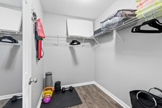 Building Photo - 160 Commons Dr