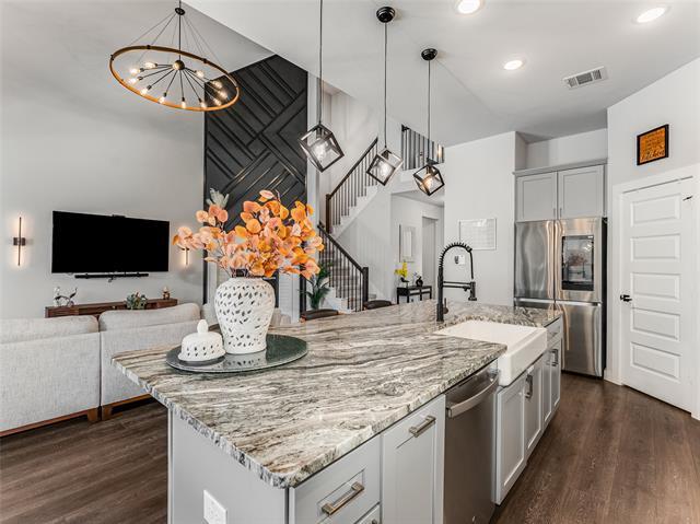 Building Photo - 3501 Cabell Dr