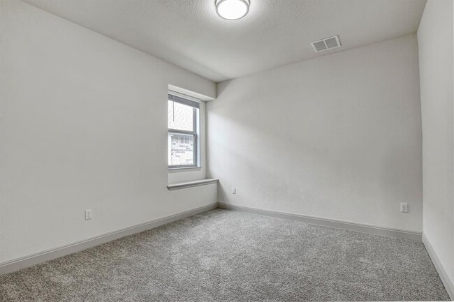 Building Photo - 18012 Stefano Dr