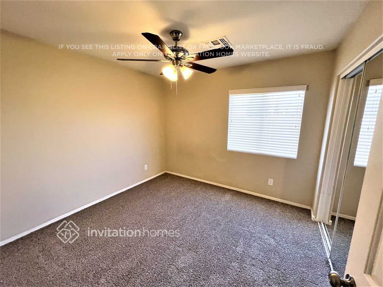 Building Photo - 1057 S Wildrose Cir