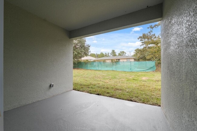 Building Photo - 6067 SW 155th St Rd