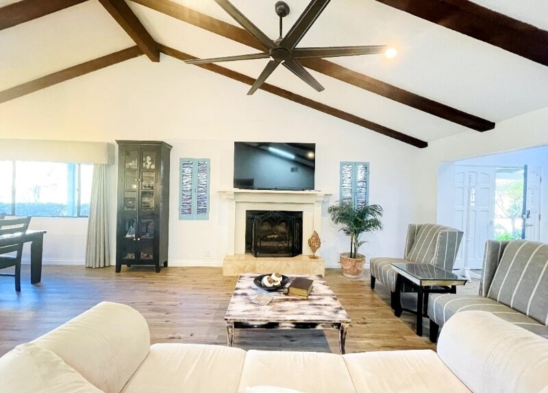 Building Photo - 1412 El Nido Dr