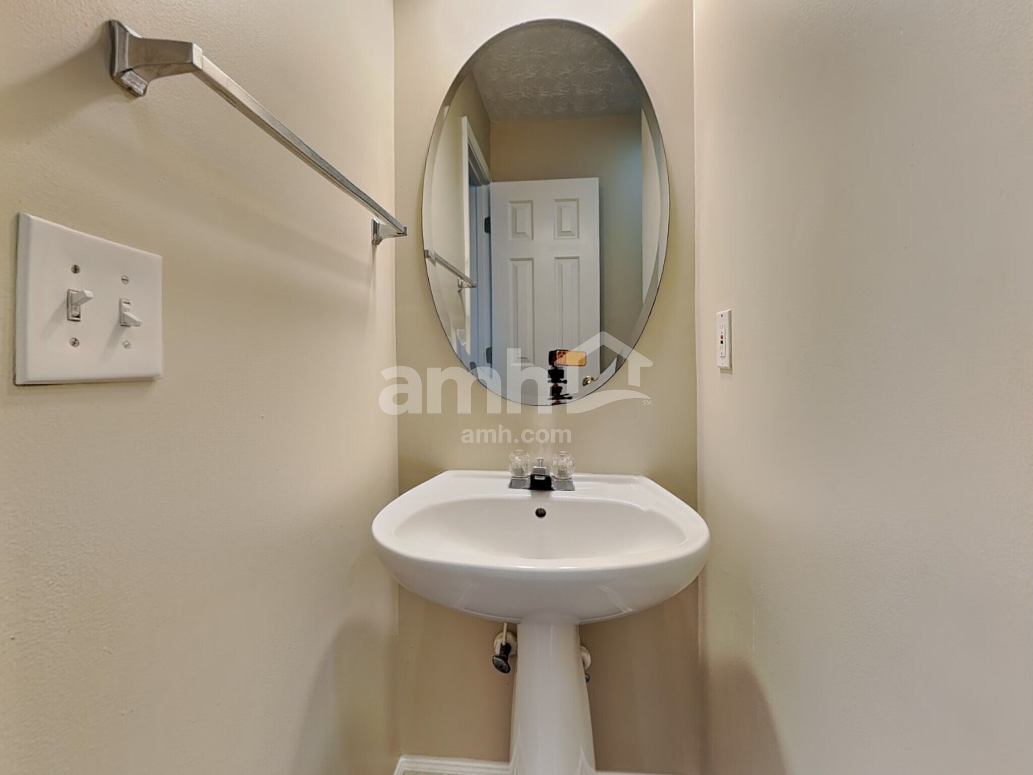 Building Photo - 3215 Deer Valley Dr NW