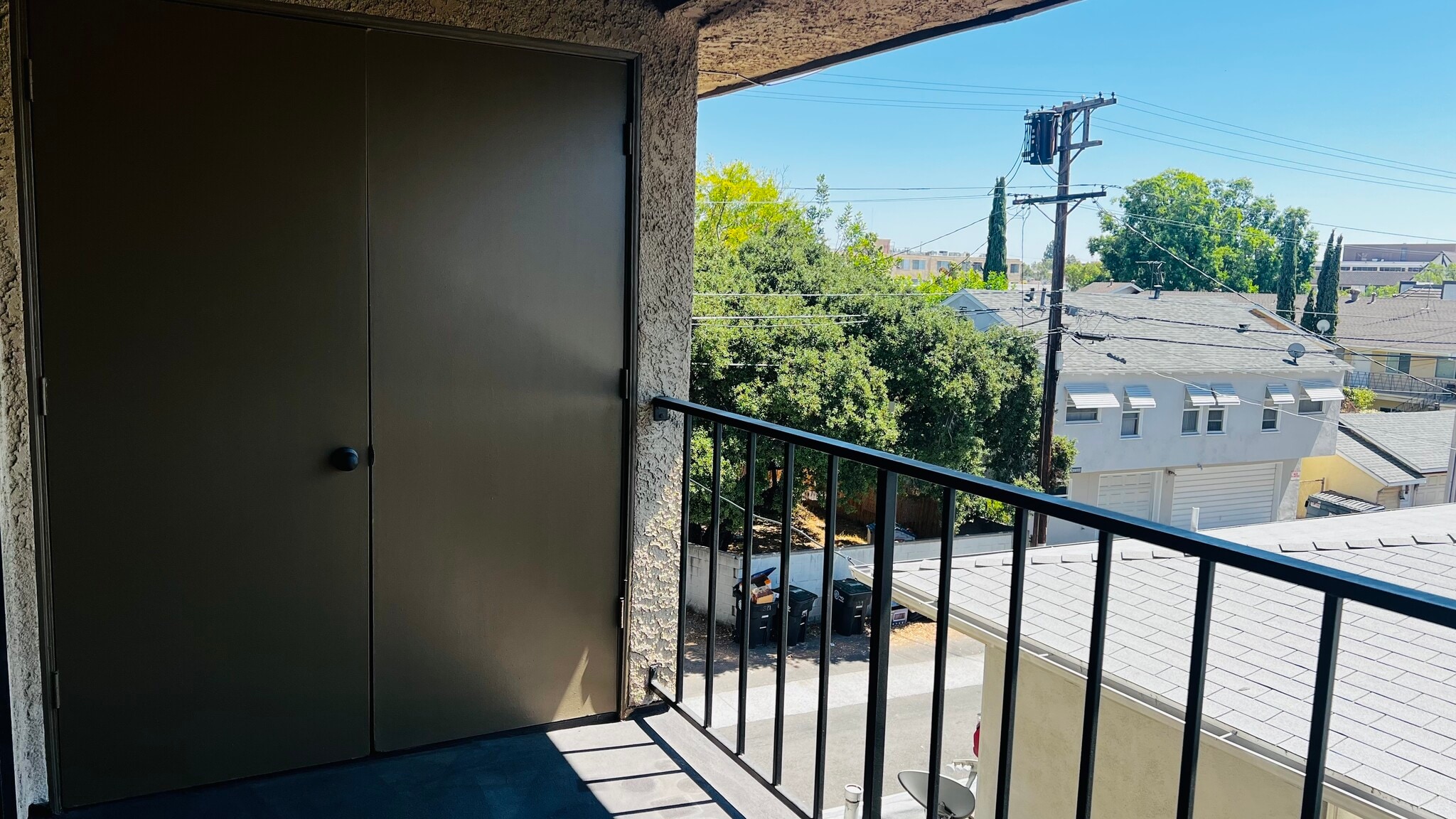 Balcony (Storage) - 336 N Louise St
