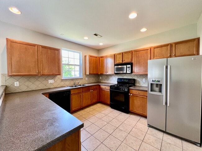 Building Photo - 10311 Dominion Village Dr