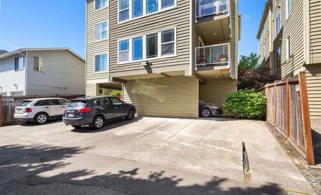 Building Photo - 2417 NW 59th St