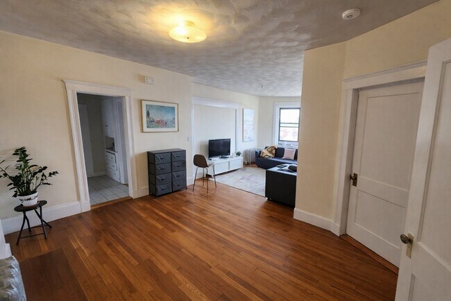 Building Photo - 30 Claflin Rd
