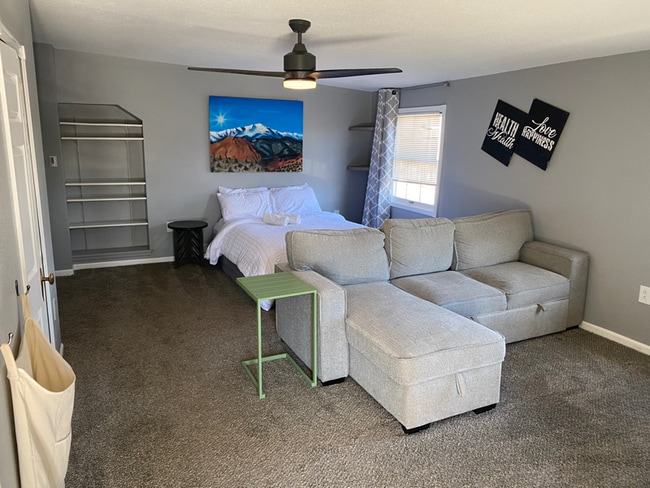 Building Photo - 2125 W Colorado Ave