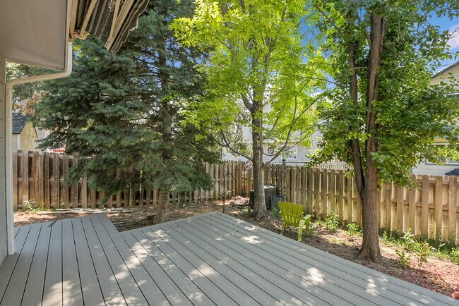 Building Photo - $3,050.00, 4 bed, 3 bath, located in Auror...