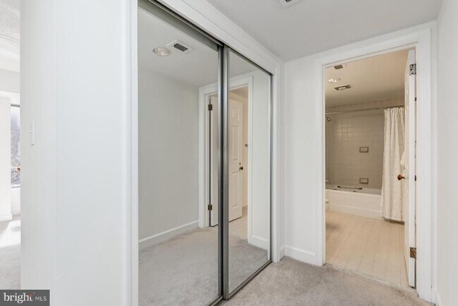 Building Photo - 1080 Wisconsin Ave NW