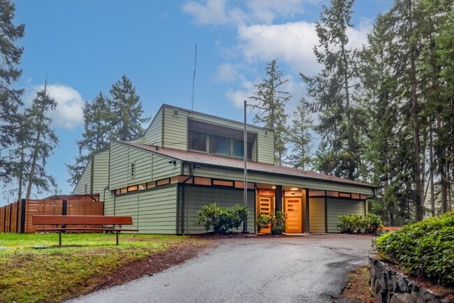 Building Photo - 22311 Overlake Loop SE