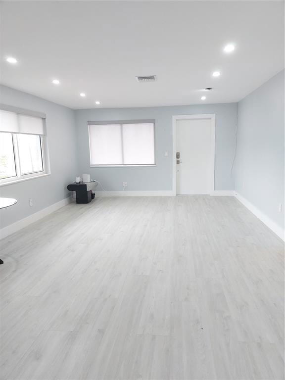 Building Photo - 2115 NE 37th Dr