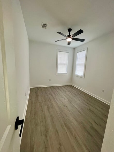 Building Photo - 1934 Elvin Dr