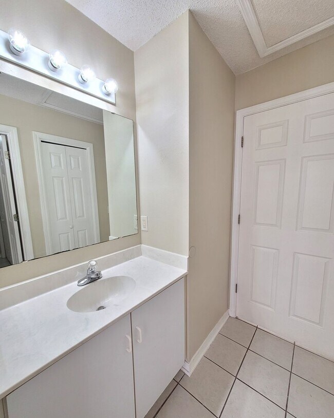 Building Photo - 2485 Spyglass Cir