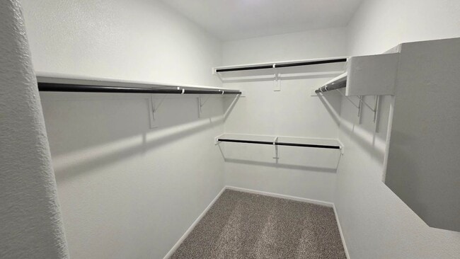 Building Photo - 920 Santa Lucia Dr