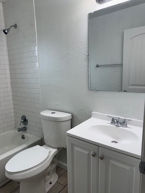 Building Photo - 2113 E Sunland Vista