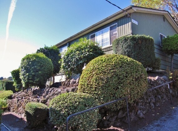 Building Photo - John's Landing 1 Bed Flat with D/W, W/D, Private Patio!!