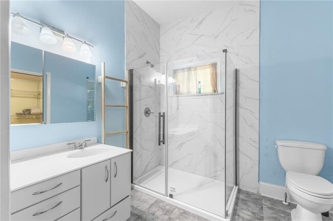 Building Photo - 6567 Tahiti Way