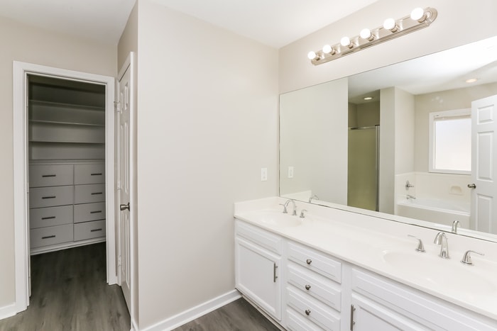 Building Photo - 204 Chinkapin Ct