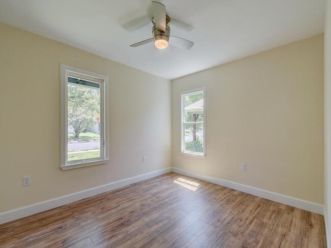 Building Photo - Fantastic Home - Windsor Park