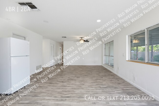 Building Photo - 6602 Spring Brook St