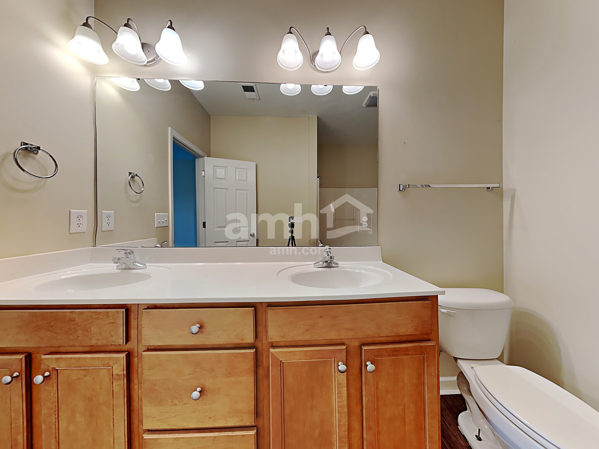 Building Photo - 6 Hurshfield Ct