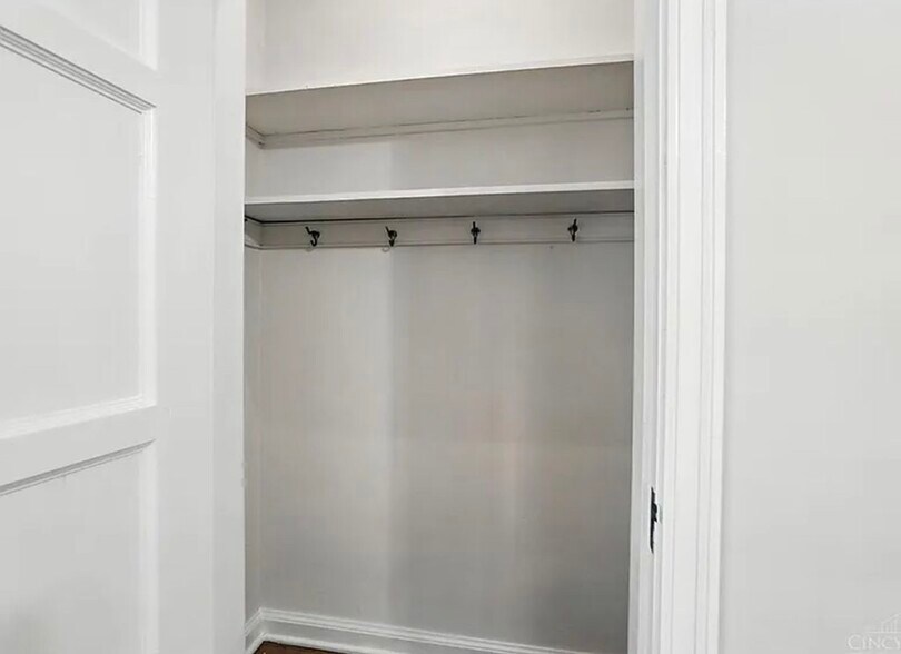 Room 1 Closet - 6256 Rogers Park Pl
