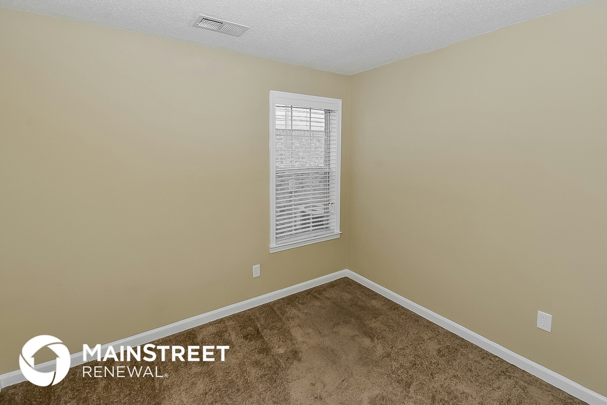 Building Photo - 2416 Gardenbrook Dr