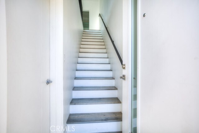 Building Photo - 11639 Burbank Blvd