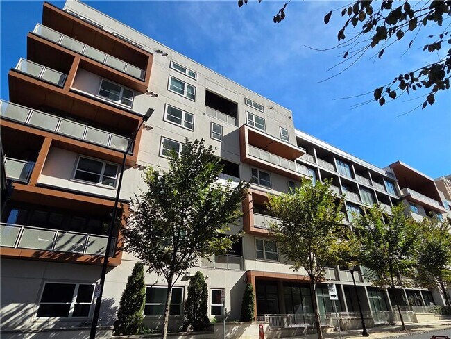 Building Photo - 775 Juniper St NE