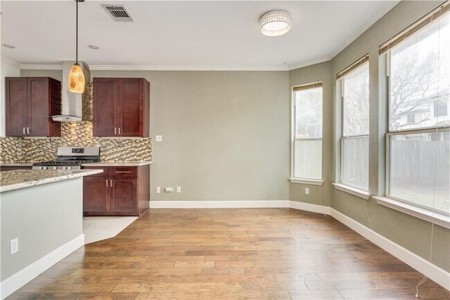 Building Photo - 13401 Gent Dr