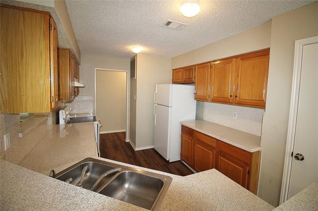 Building Photo - 2018 Garden Crest Ln