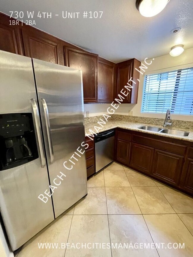 Building Photo - 730 W 4th-Unit #107