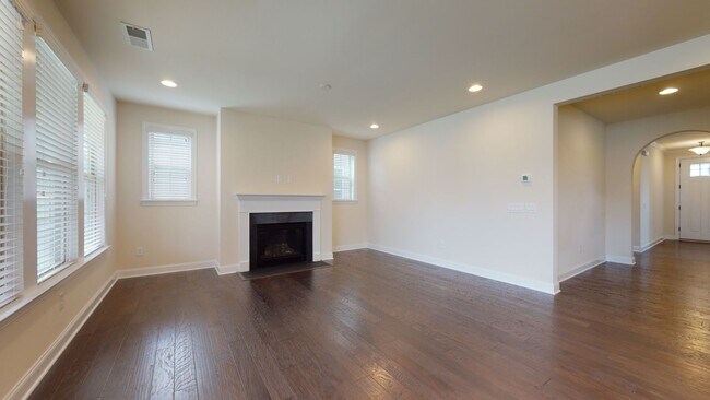 Building Photo - 6429 Raffia Rd