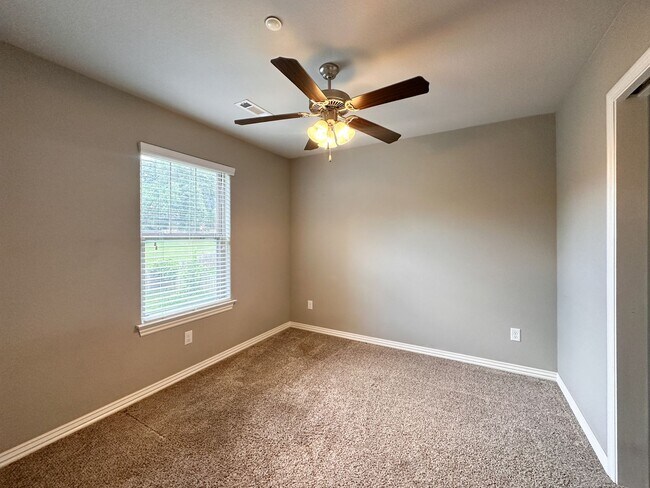 Building Photo - 3933 Williams Cove