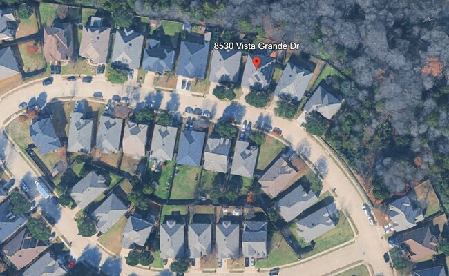 Building Photo - Charming Single-Story Home with Fireplace & Resort-Style Community Amenities in Dallas, TX