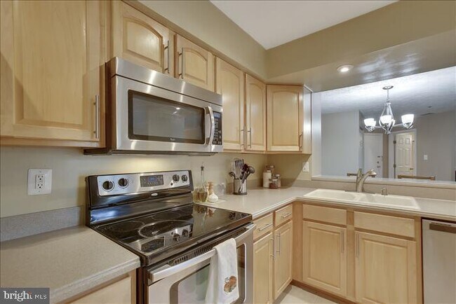 Building Photo - 12221 Eagles Nest Ct