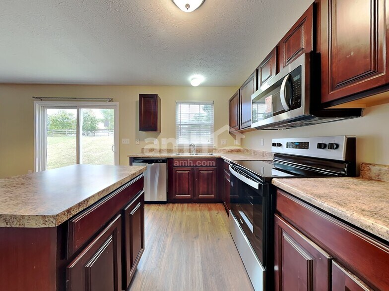 Building Photo - 1172 Turfway Ct