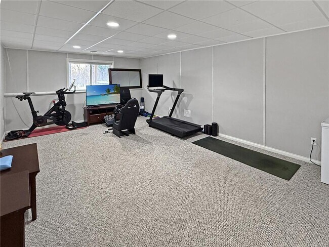 Building Photo - 4591 Empress Way N