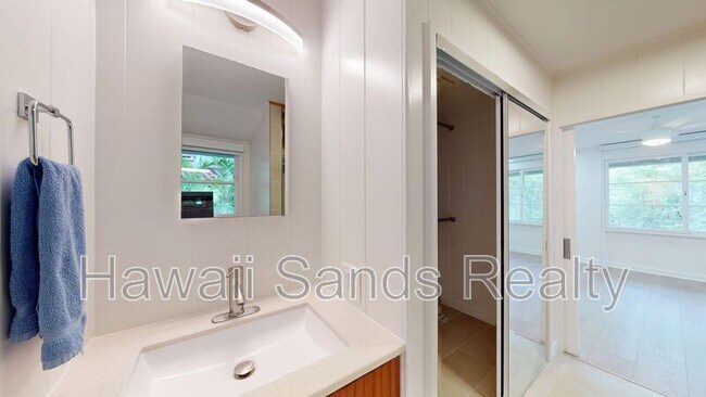 Building Photo - 3271 Paty Dr