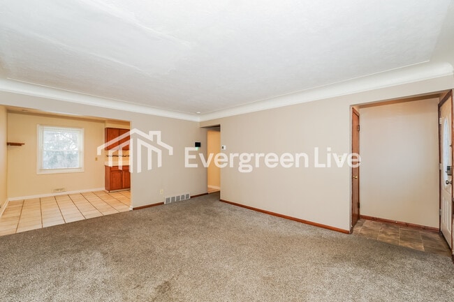 Building Photo - 19200 Mayfair Ln